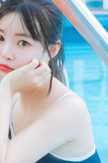 女生裸妆BB